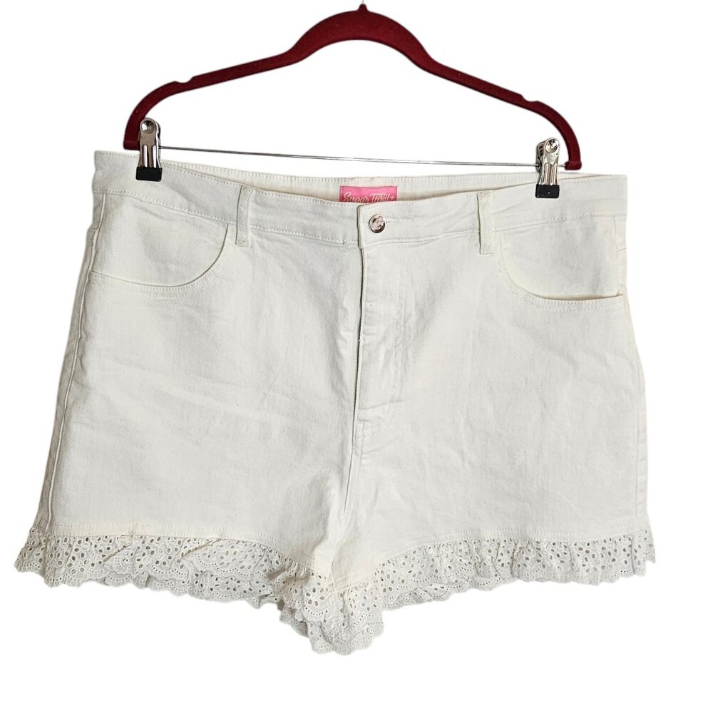 NWT Sugar Thrillz Cotton Short Plus White Eyelet Lace